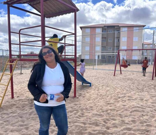 Famílias celebram nova realidade após entrega do Residencial Dom Avelar I em Petrolina
