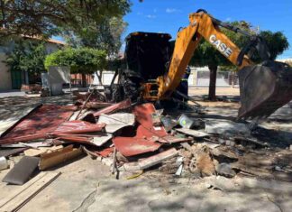 Ação do Petrolina + Limpa recolhe 400 kg de ferro e reforça ordenamento urbano no bairro Areia Branca Ação do Petrolina + Limpa recolhe 400 kg de ferro e reforça ordenamento urbano no bairro Areia Branca