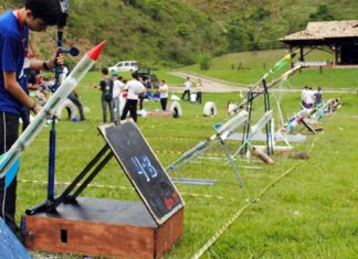 Estudantes de todo o país participam da Jornada de Foguetes 2026 Estudantes de todo o país participam da Jornada de Foguetes 2026