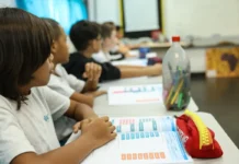 Professores têm 8 mil vagas gratuitas para pós-graduação Professores têm 8 mil vagas gratuitas para pós-graduação